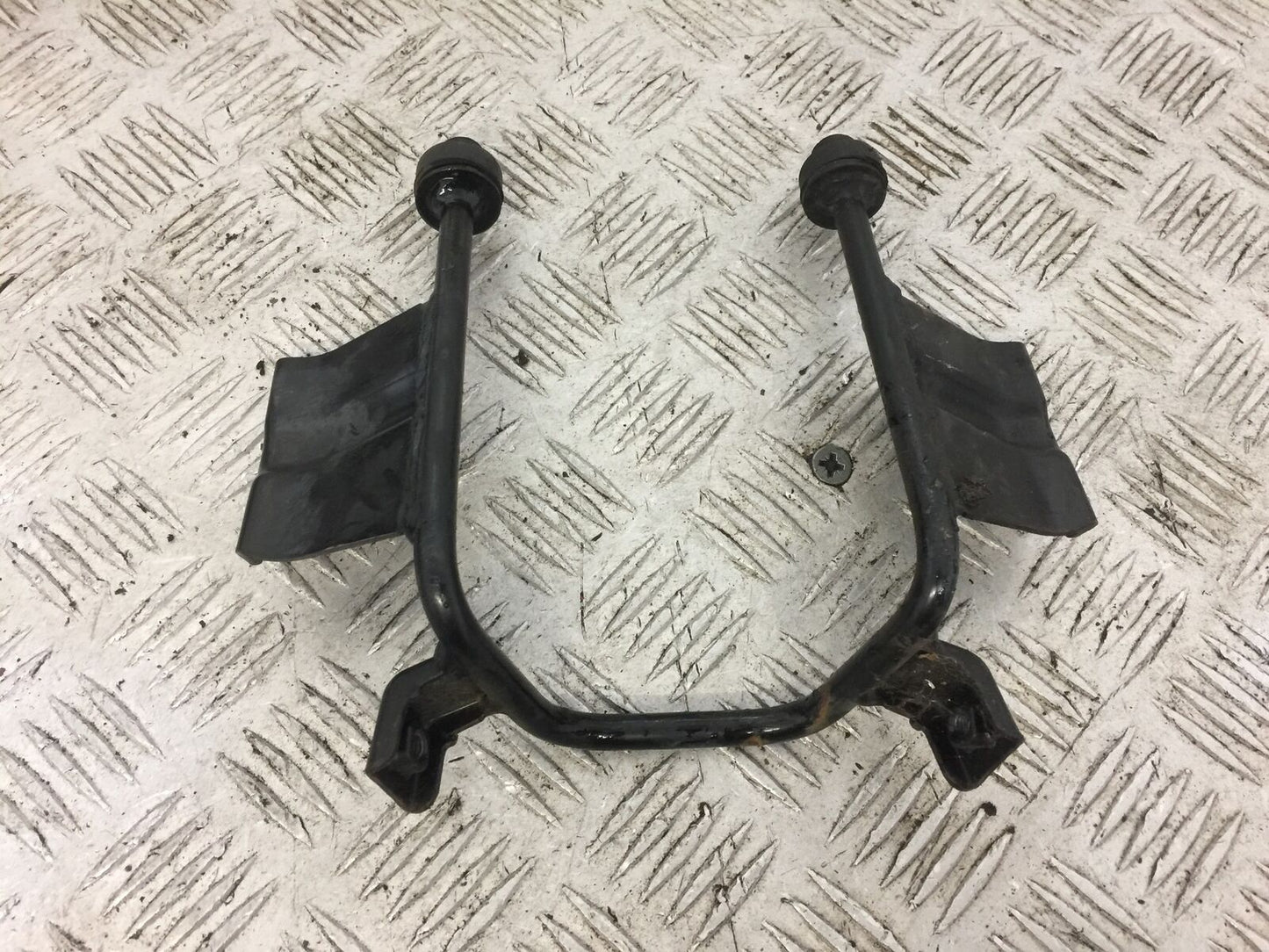 HYOSUNG GT250 COMET HEADLIGHT BRACKET YEAR 2007 (STOCK 682)