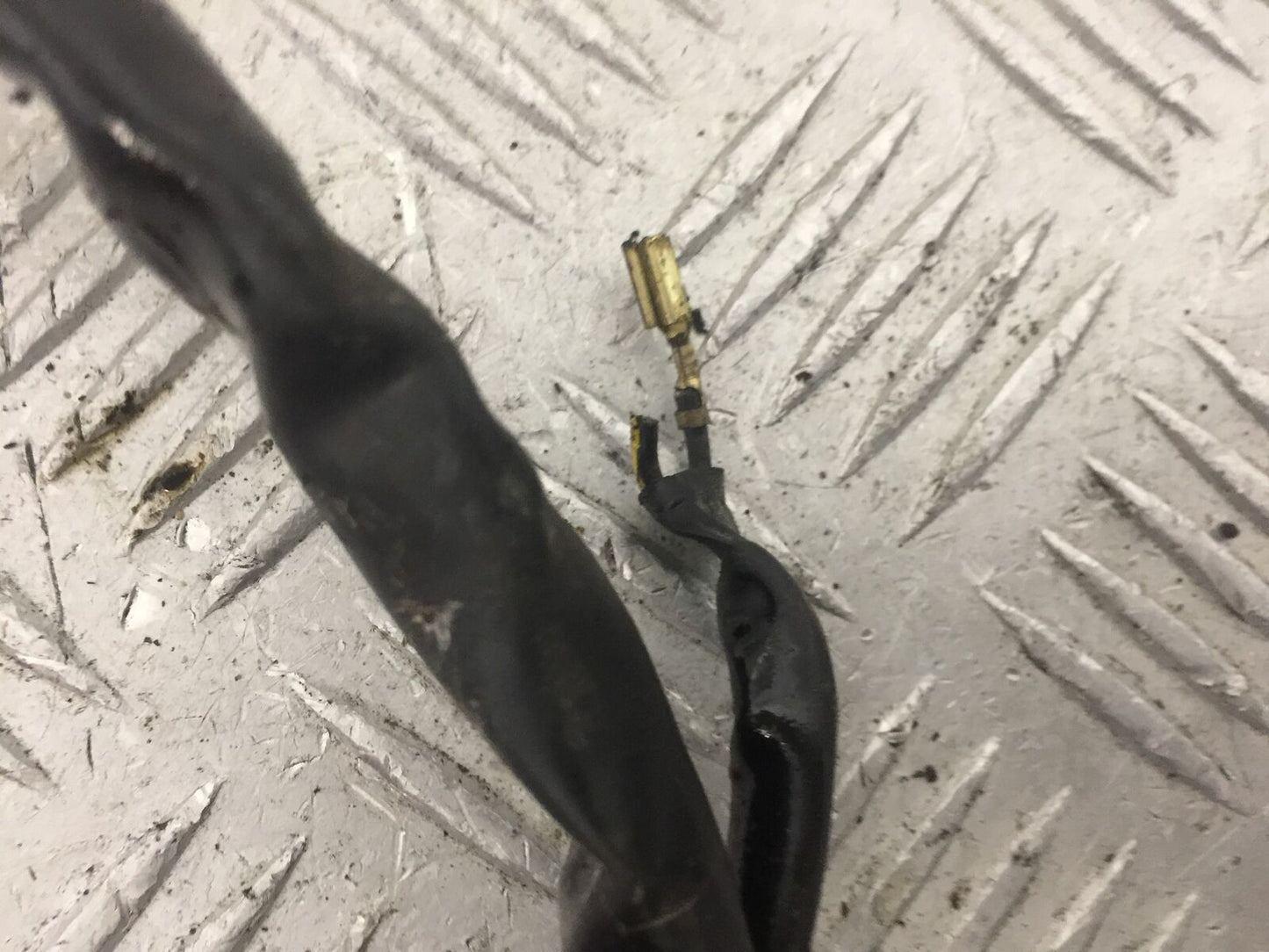 TRIUMPH 955i TIGER LEFT SWITCH GEAR YEAR 2001-2006 (STOCK 818)