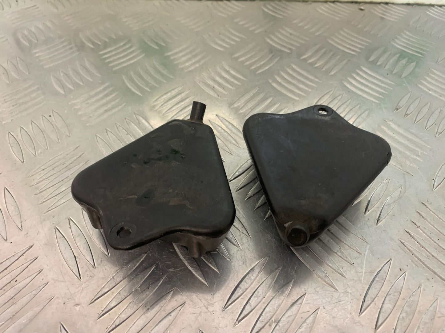 DUCATI 600ss 600 ss INFILL COVERS YEAR 1991-98 (STOCK 987)