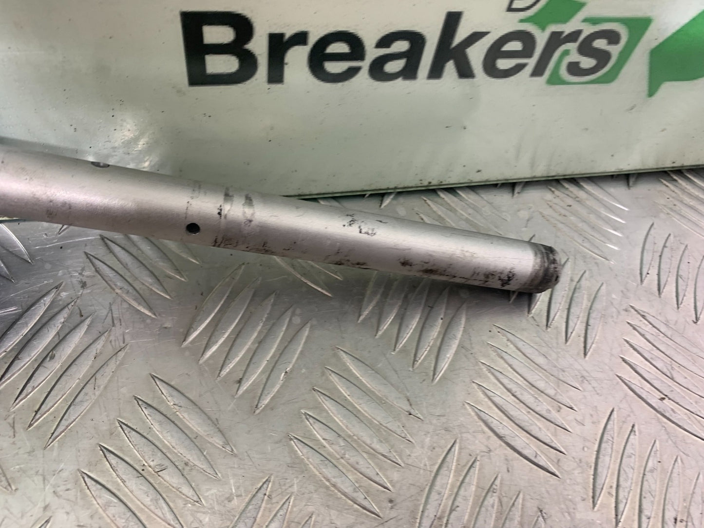 KAWASAKI ZX9R ZX9 E1 RIGHT HANDLEBAR YEAR 2000-01 (CMB1171)
