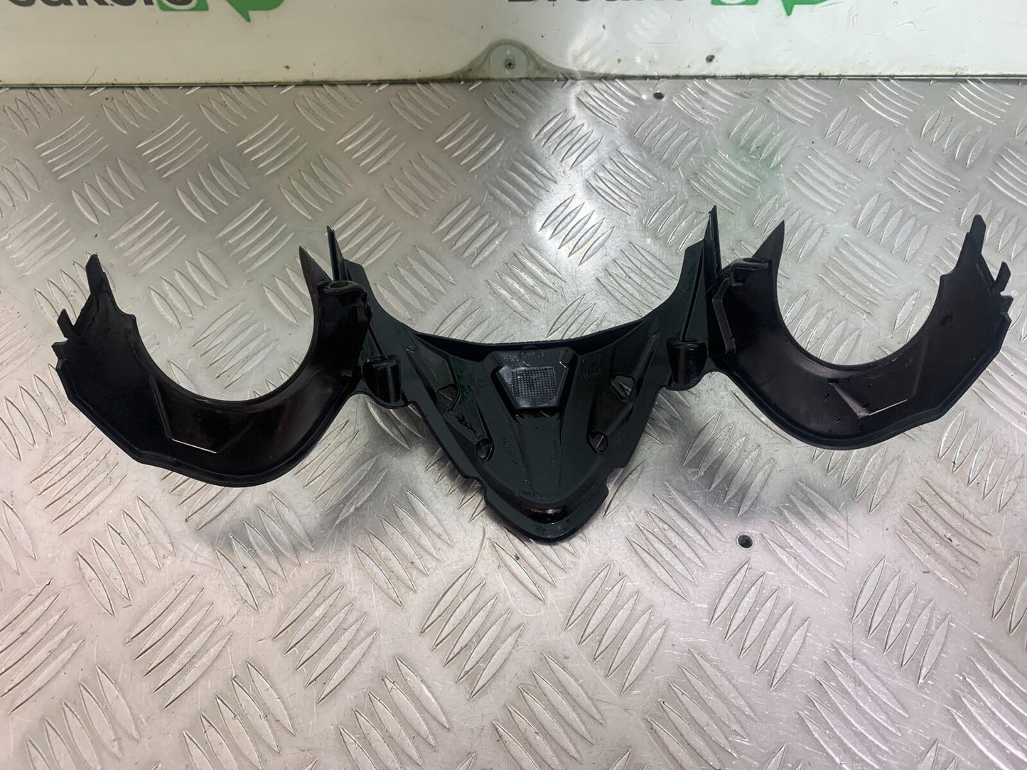 DUCATI 1199 PANIGALE SCREEN INFILL COVER YEAR 2012-2014 (CMB1047)