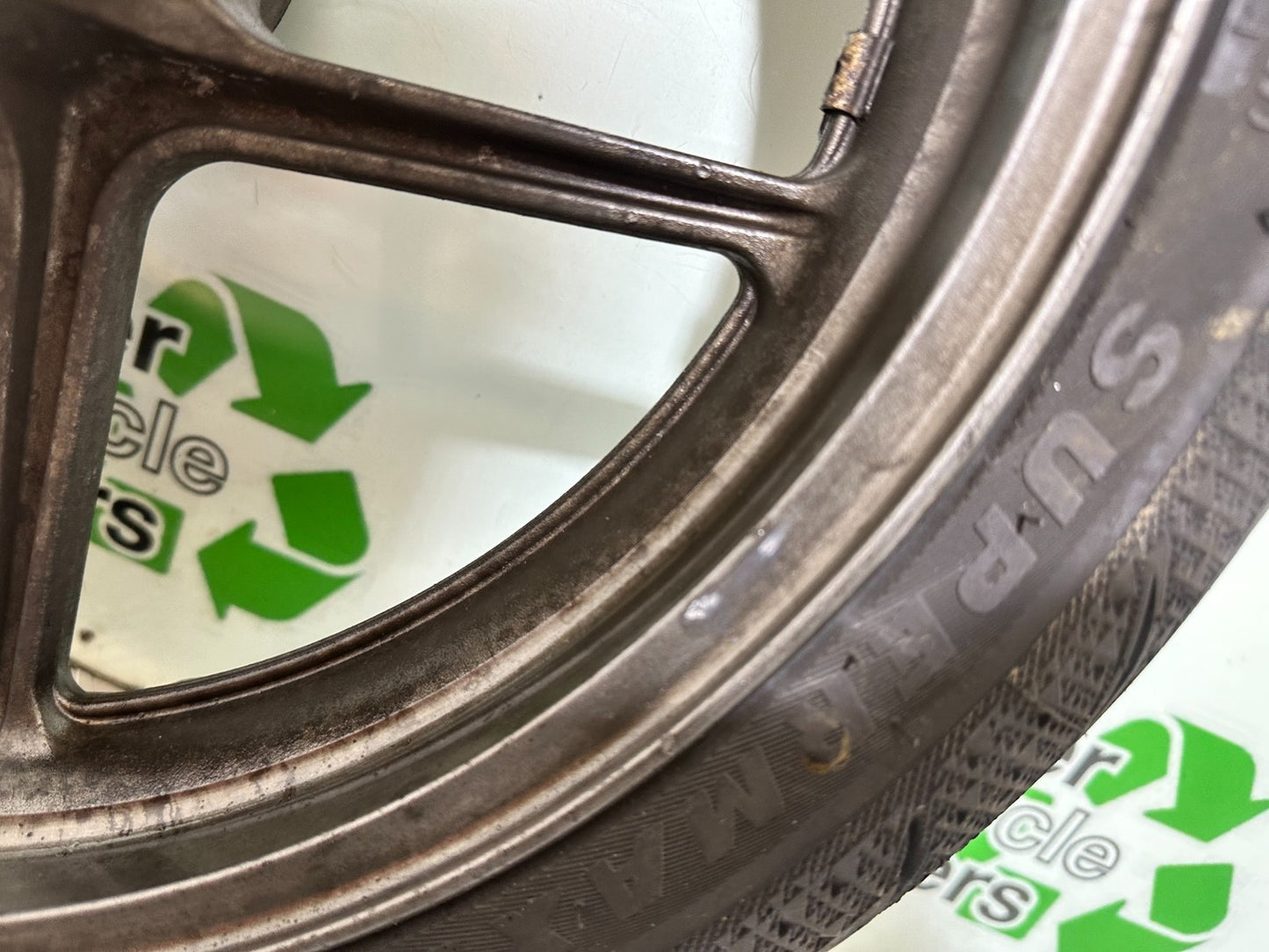 KAWASAKI ER6 F ER6F FRONT WHEEL AND TYRE YEAR 2005-2008 (CMB1178)