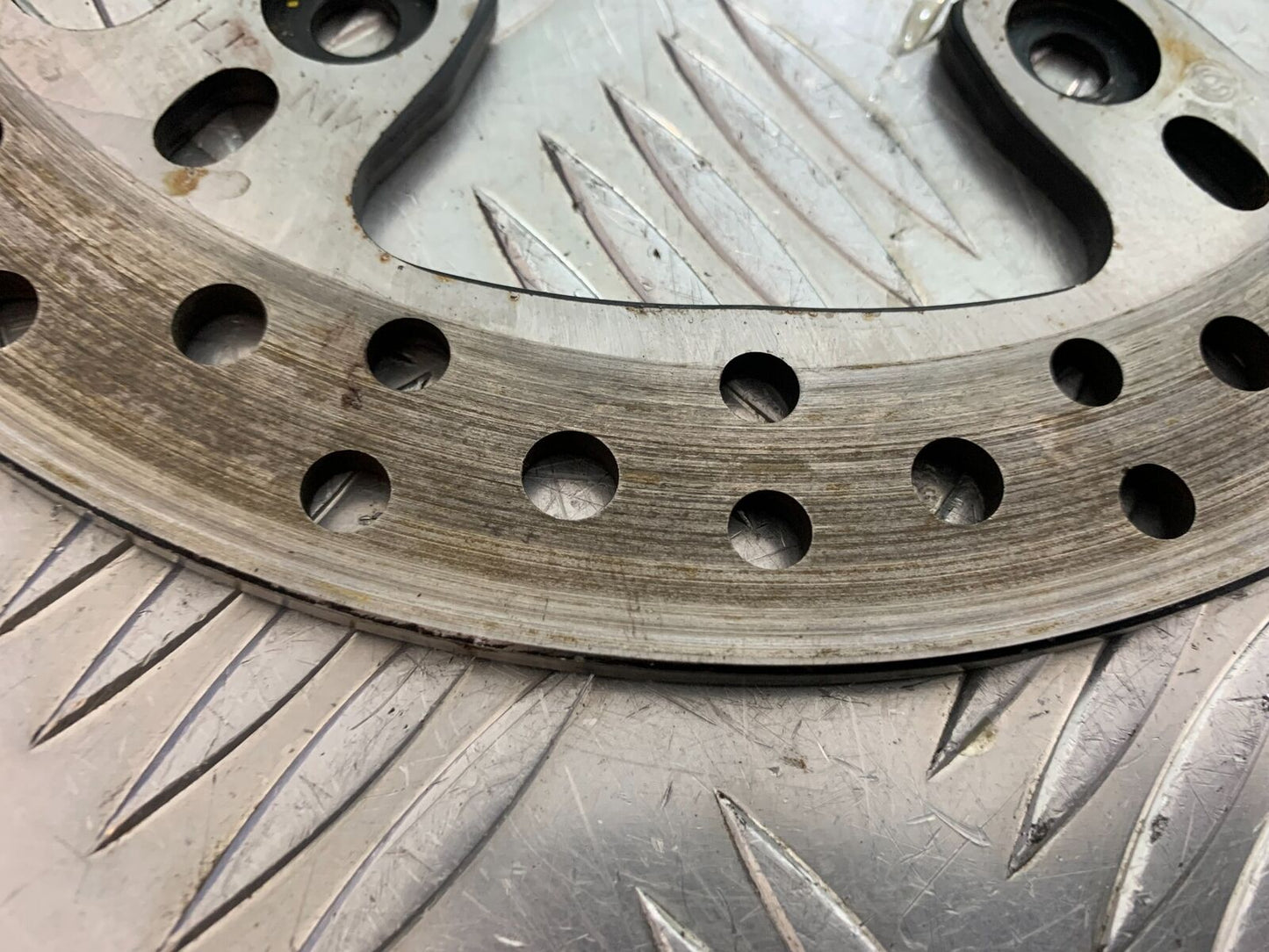 KTM 990 SUPERMOTO T REAR BRAKE DISC YEAR 2010-2011 (CMB1067)