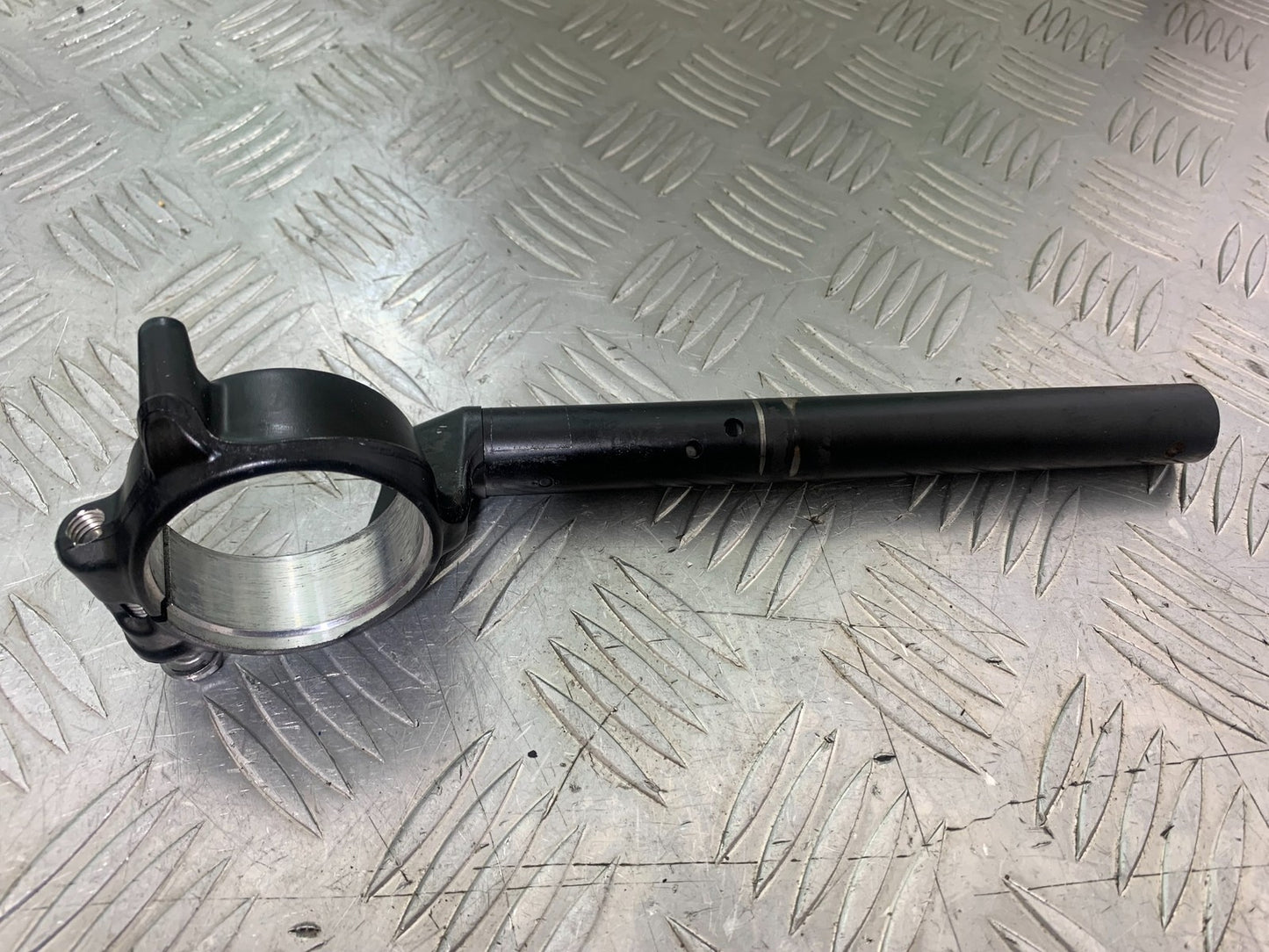 HONDA CBR1000 rr FIREBLADE RIGHT HANDLEBAR YEAR 2012-2016 (CMB1198)