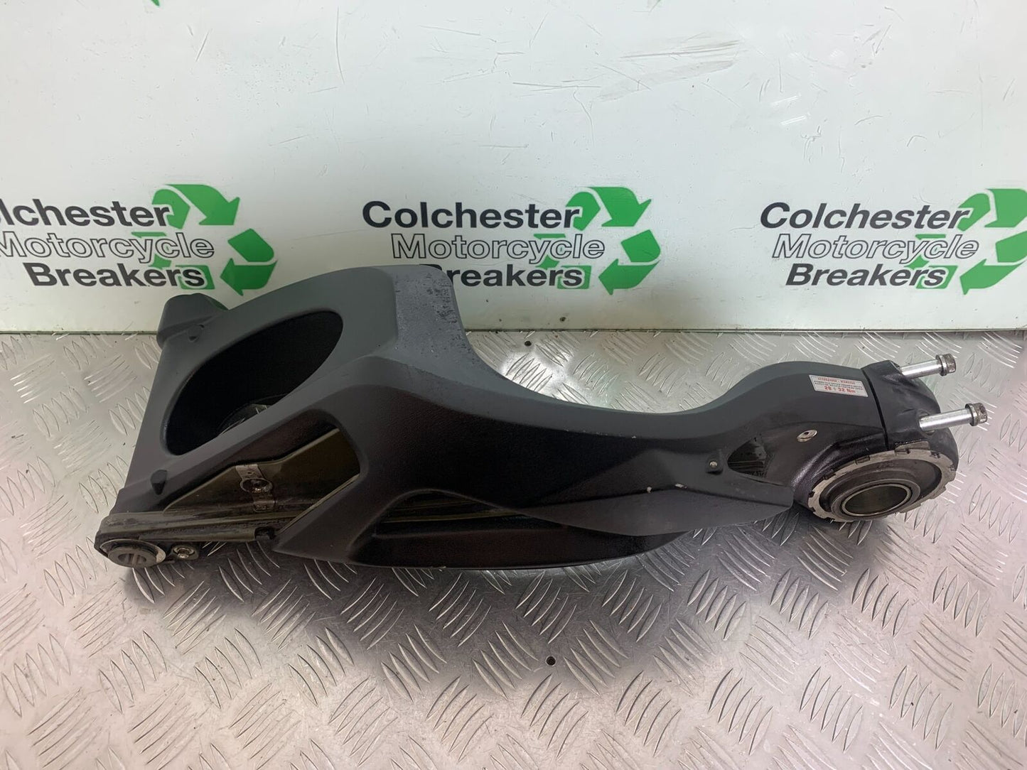 MV AGUSTA TURISMO VELOCE 800 SWINGARM YEAR 2014-17 (CMB1051)