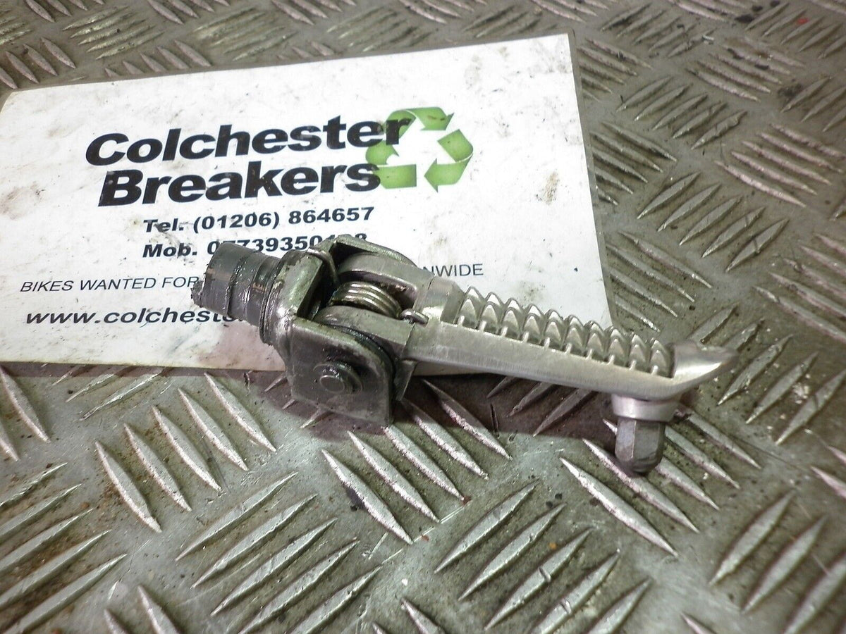 SUZUKI GSF600 GSF 600 BANDIT FRONT RIGHT PEG YEAR 2001 2005