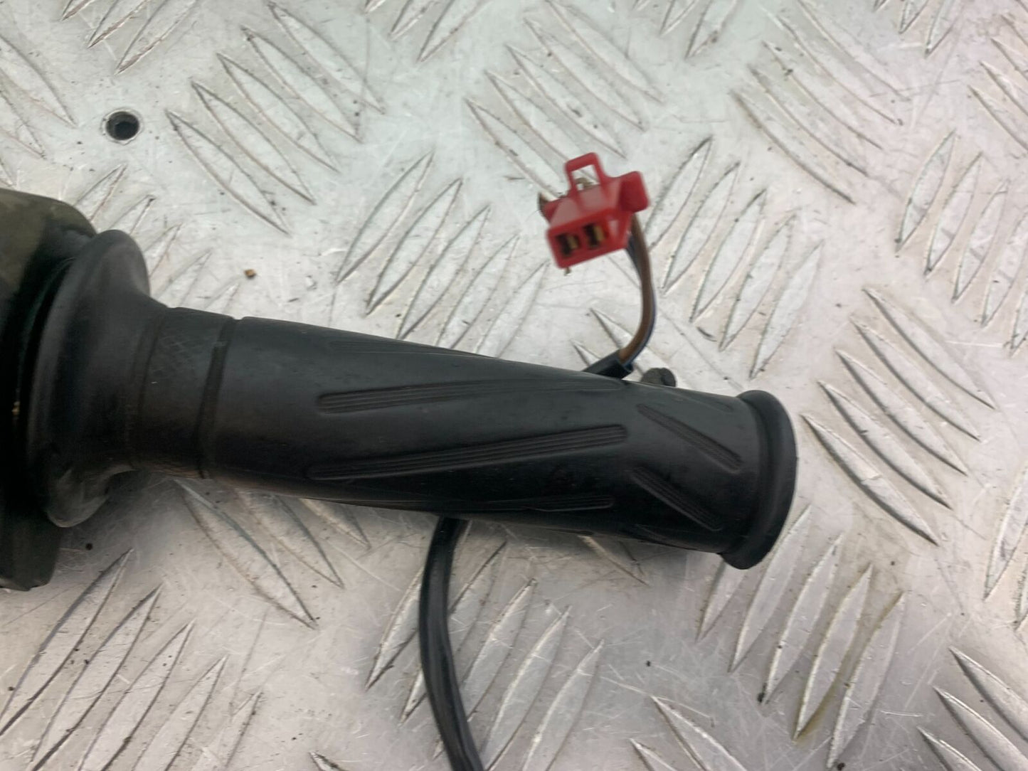 YAMAHA YBR125 YBR 125 RIGHT SWITCH GEAR YEAR 2005-2007 (CMB1109)
