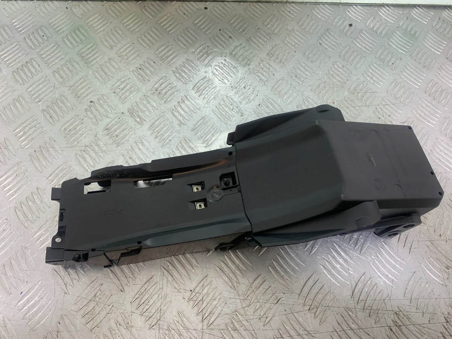 YAMAHA YZF R7 UNDERTRAY YEAR 2022-2025 (CMB1255)