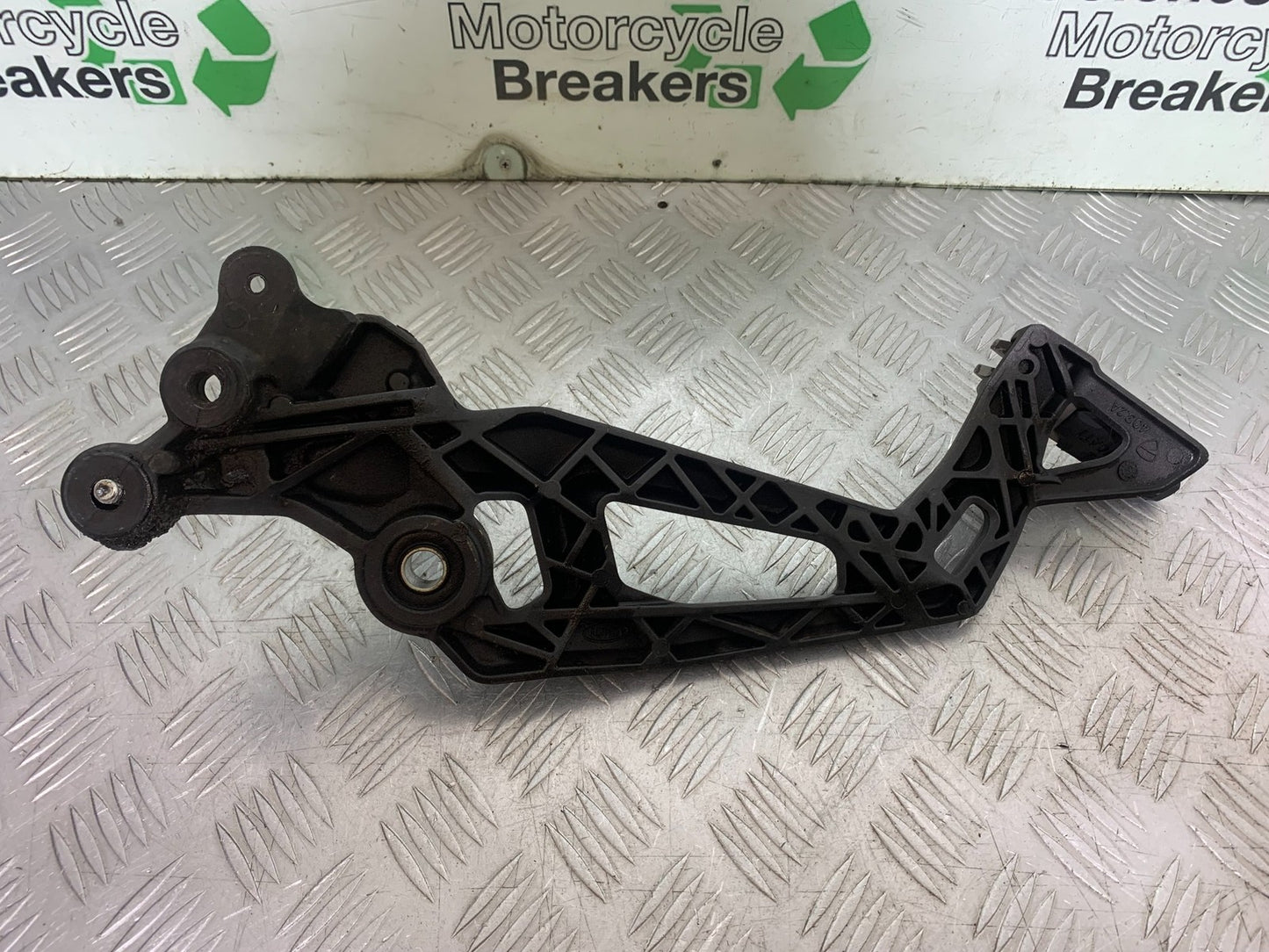 DUCATI 937 MONSTER LEFT HANGER YEAR 2021-2024 (CMB1270)
