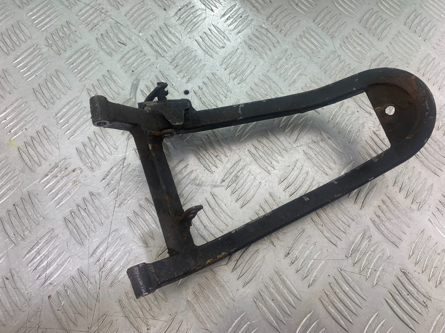 RIEJU 125 RS2 SIDE STAND BRACKET YEAR 2007 (CMB1142)