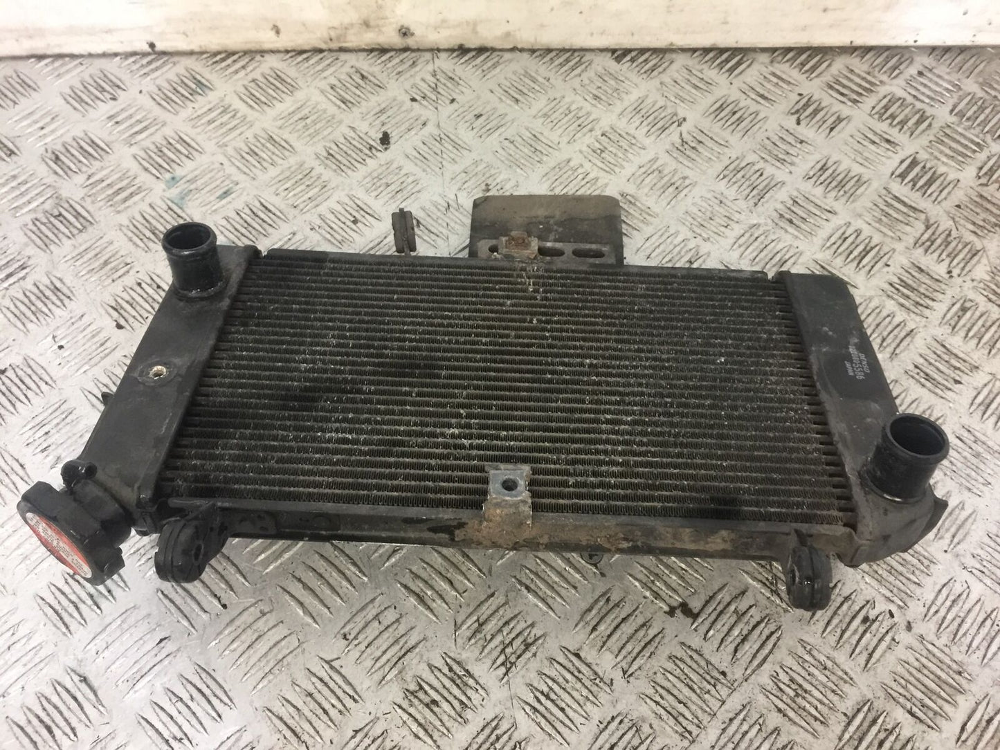 SUZUKI SFV650 SFV 650 GLADIUS RADIATOR 2009-15 (STOCK 709)