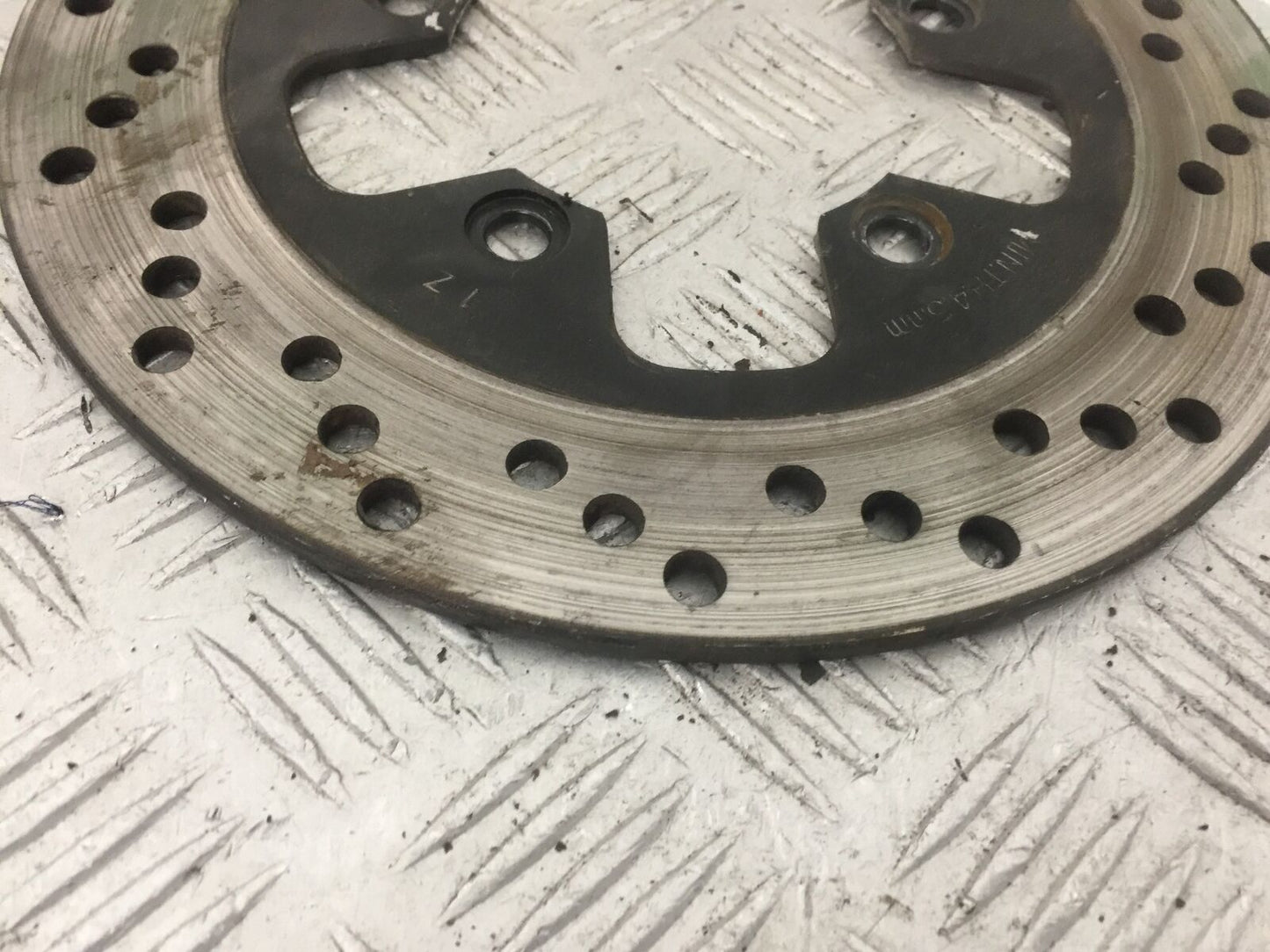 SUZUKI GSF1200 BANDIT MK2 REAR BRAKE DISC YEAR 2001-05 (STOCK 859)