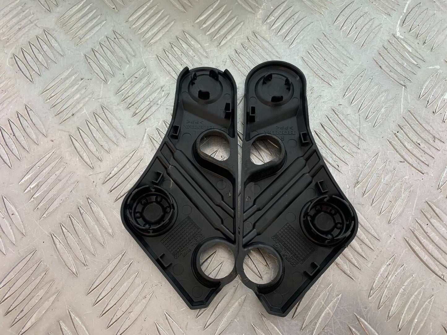 HONDA CBR500R CBR 500 R LEFT AND RIGHT FRAME COVERS YEAR 2016 (CMB1066)