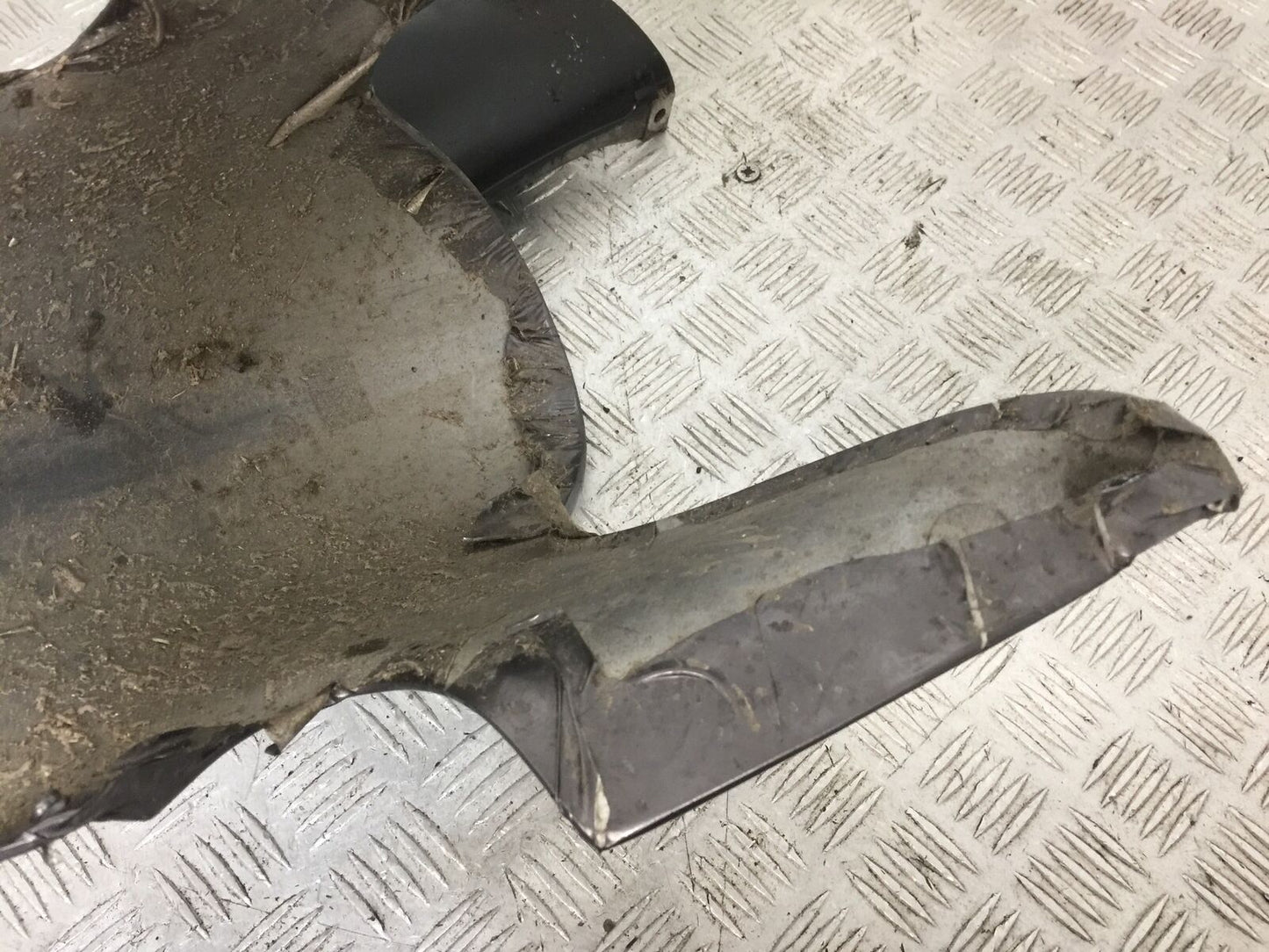 BMW K1200 RS K1200 RS FRONT MUDGUARD YEAR 2000 (STOCK 856)