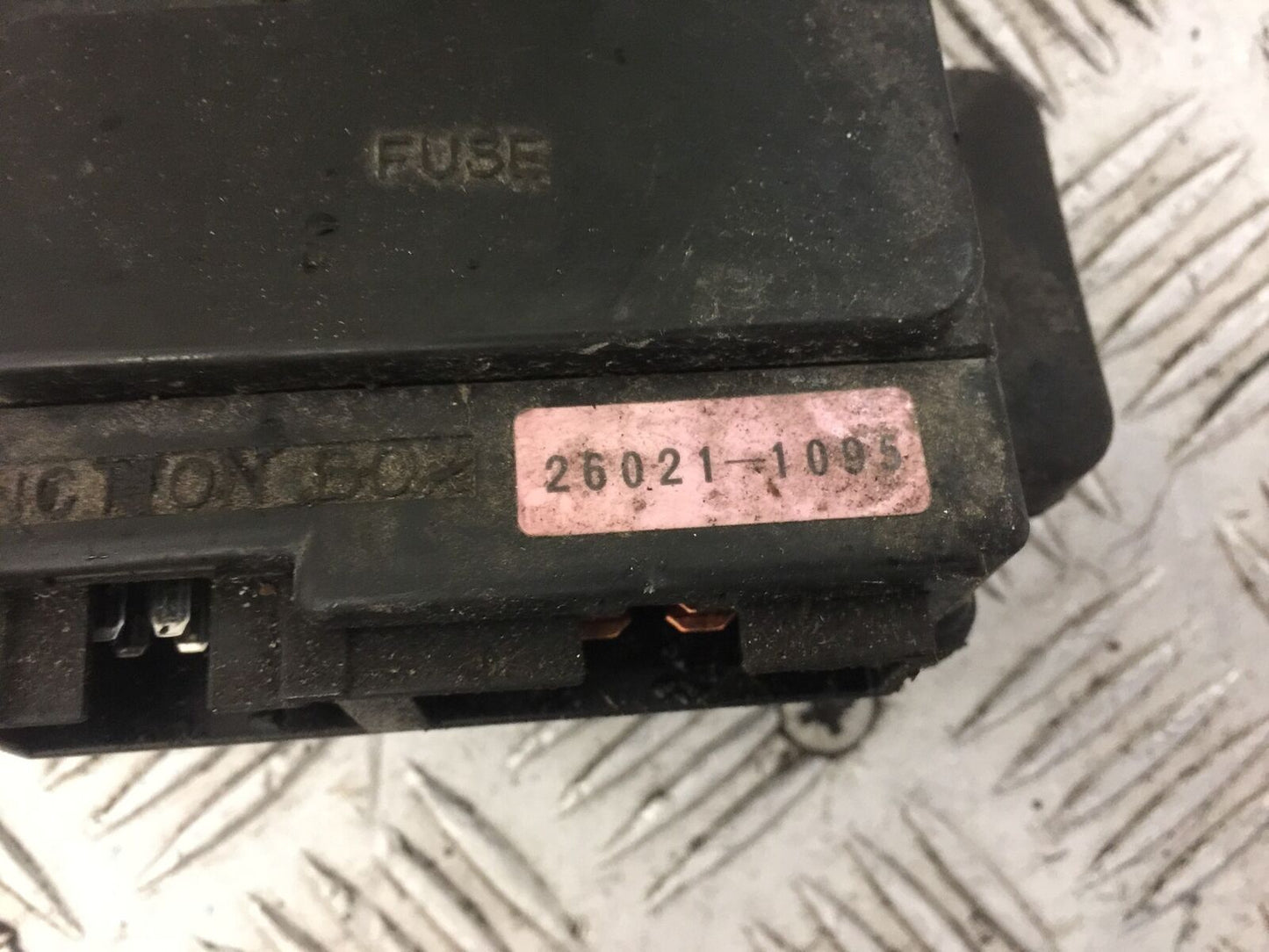 KAWASAKI ZX6R ZX6 G FUSE BOX YEAR 1998-99 (STOCK 699)