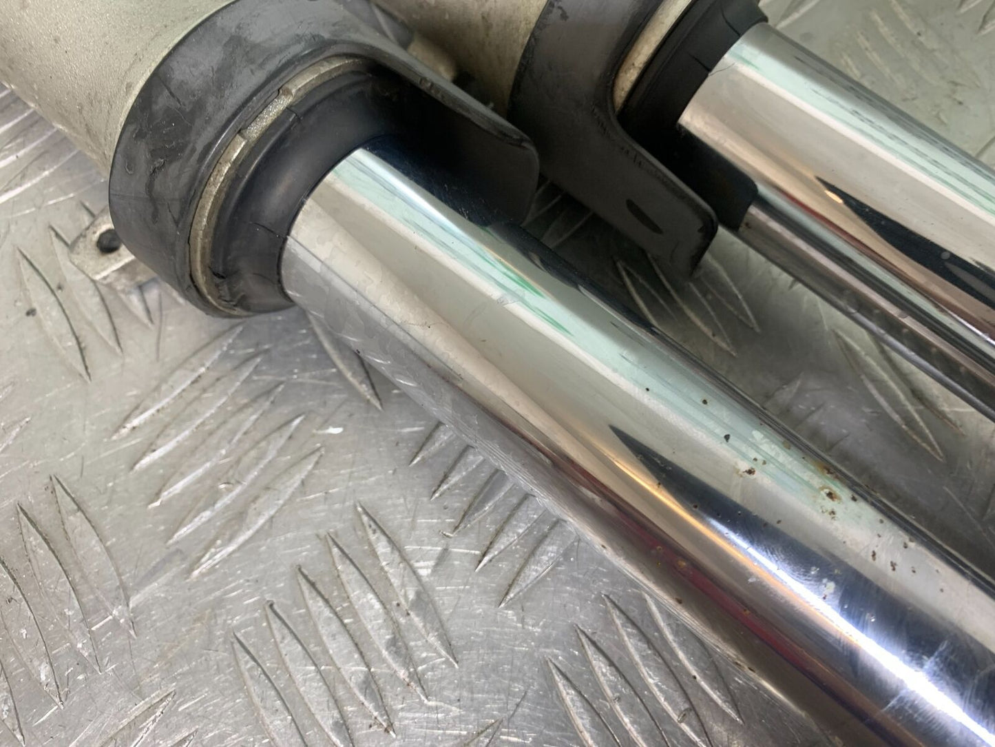 HONDA CB600 CB 600 HORNET FORKS YEAR 1998 -2002 (CMB1126)
