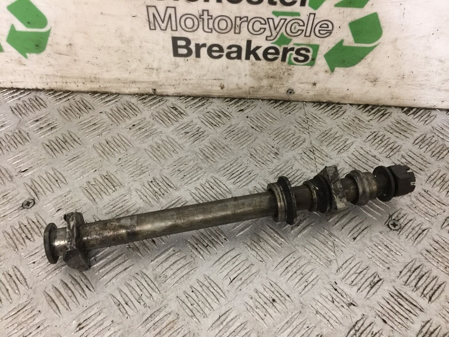 KAWASAKI ZZR1400 ZZR 1400 REAR WHEEL SPINDLE YEAR 2011 (STOCK 802)