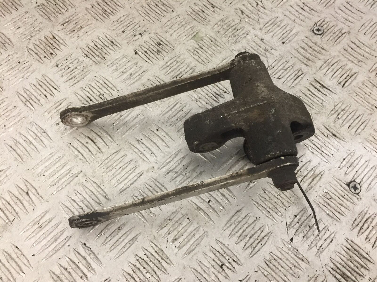 SUZUKI GSXR600 GSXR 600 K1 K2 REAR SHOCK LINKAGE YEAR 2000 (STOCK 809)
