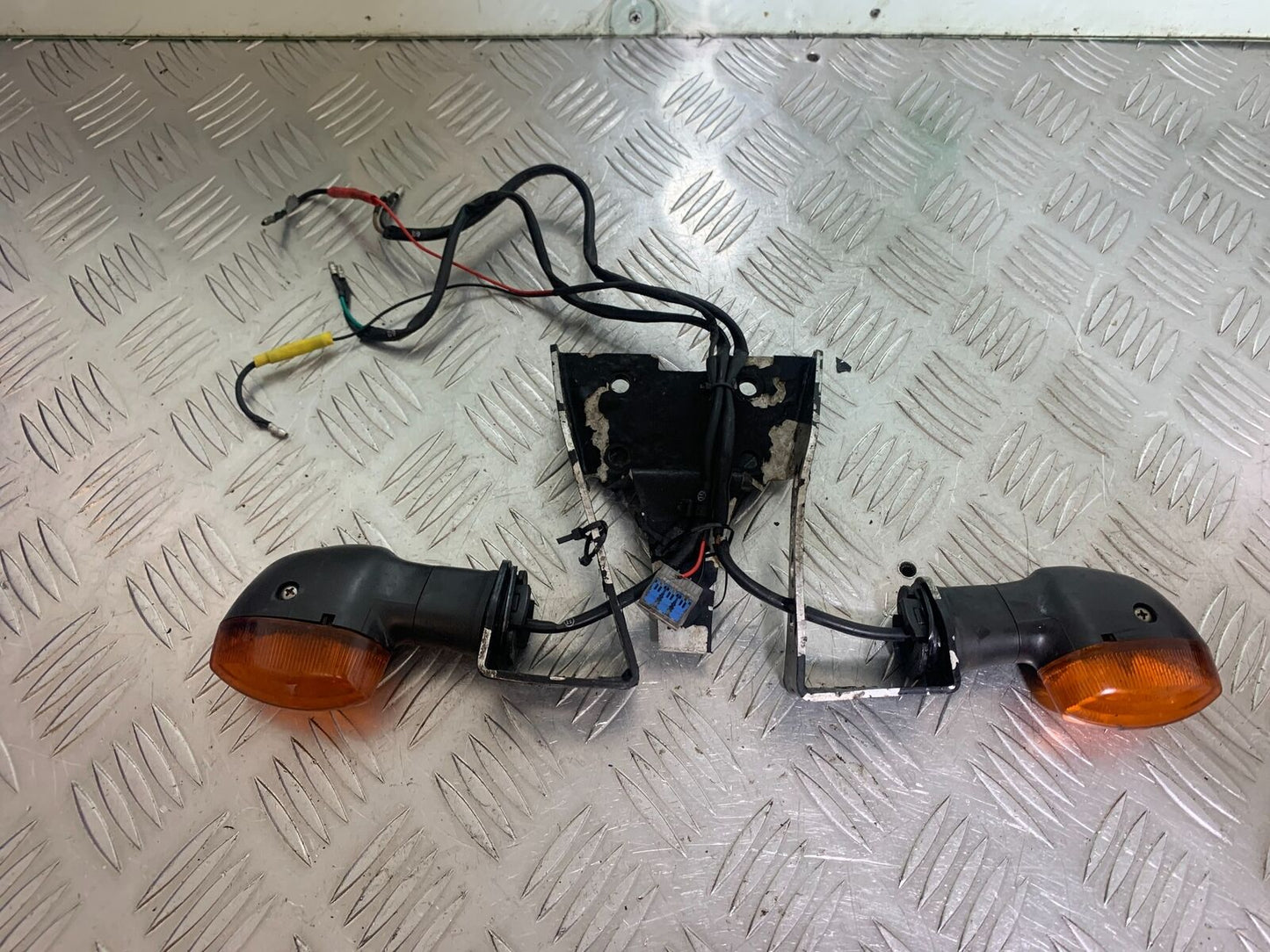 YAMAHA XJ6 XJ6-S TAIL TIDY AND INDICATORS YEAR 2009-2015 (CMB1070)