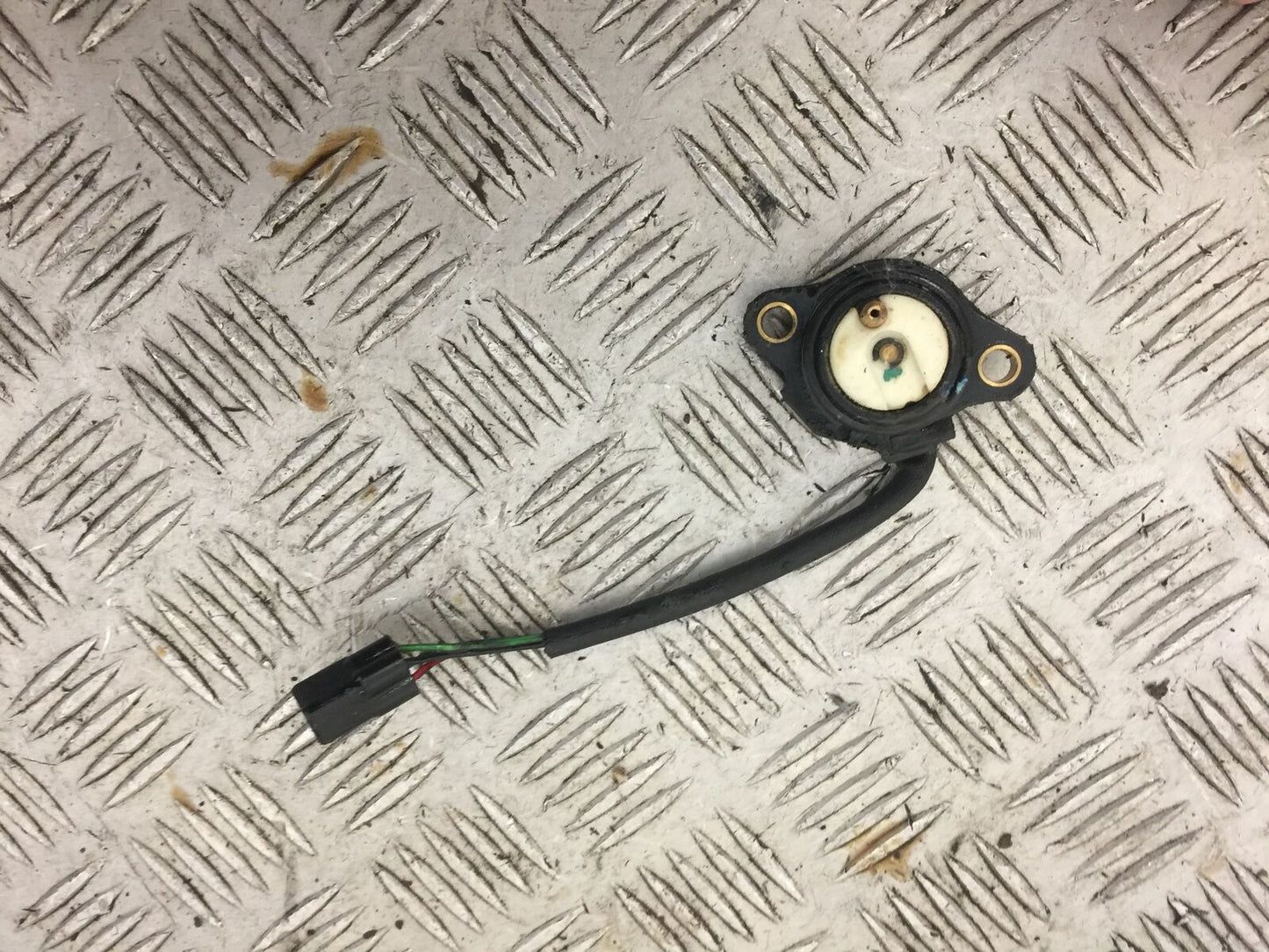 TRIUMPH TIGER 800 XCX SUMP PRESSURE SWITCH 2018-2021 (STOCK 548)