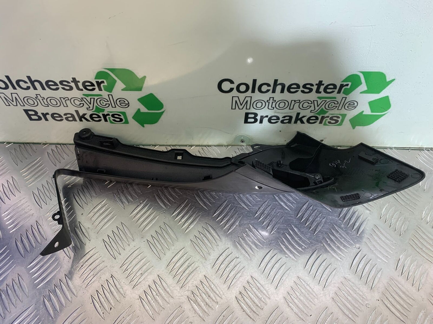 HONDA CBR650 F CBR 650F LEFT TOP SIDE FAIRING YEAR 2014-2017 (STOCK 998)