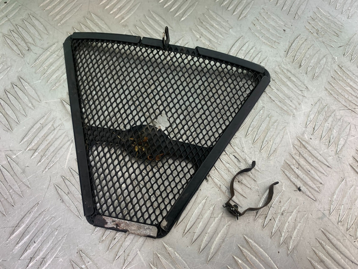 HONDA CBR1000 rr FIREBLADE OIL COOLER GUARD YEAR 2012-2016 (CMB1198)