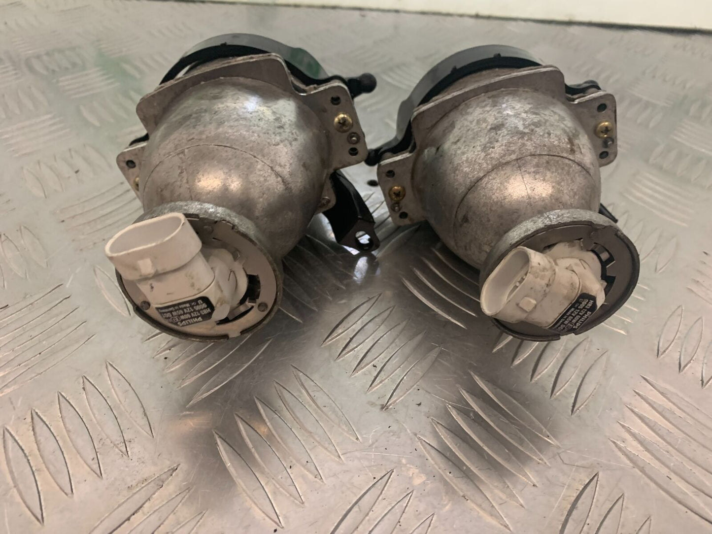 KTM 640 DUKE 2 HEADLIGHTS YEAR 2000-2006 (STOCK 988)