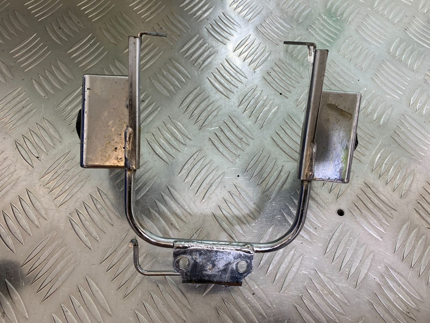 KAWASAKI ER5 ER 5 HEADLIGHT BRACKET YEAR 1997-2007 (CMB1003)
