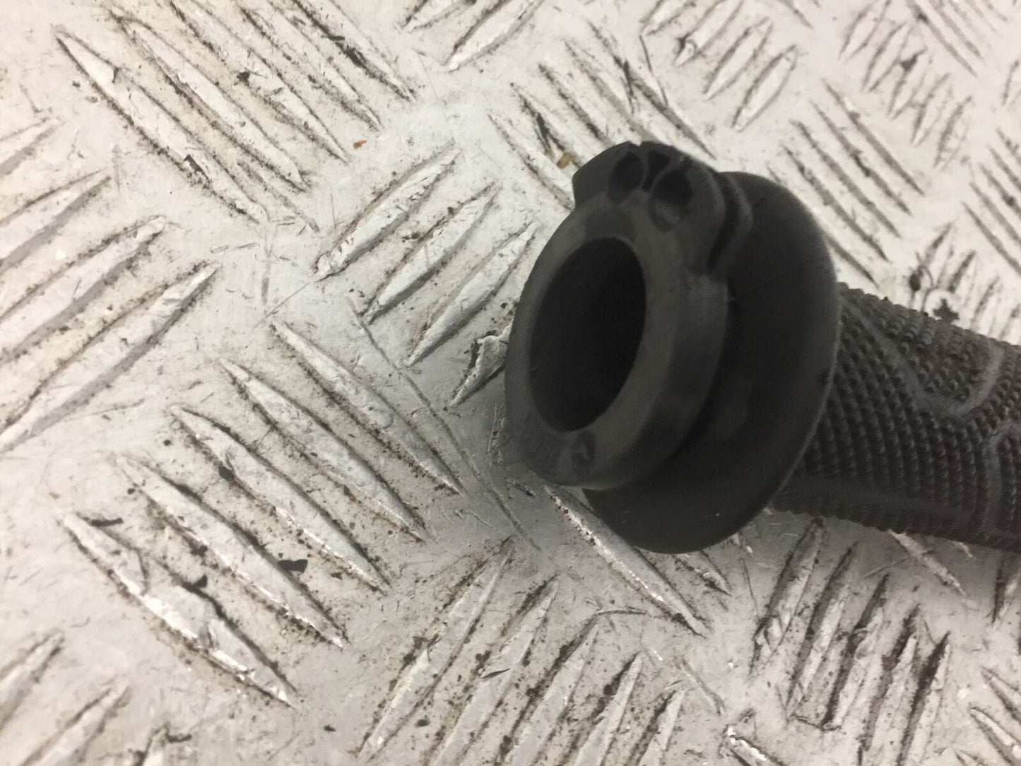 APRILIA TUONO 1000 THROTTLE TWIST GRIP YEAR 2003-2004 (STOCK 767)