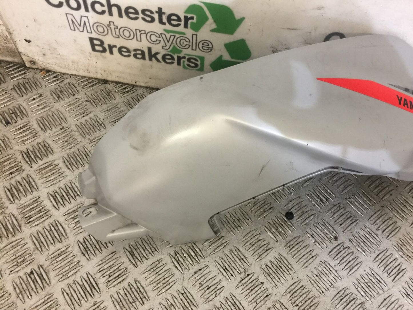YAMAHA MT07 MT-07 RIGHT TANK COVER YEAR 2014-2018 (STOCK 704)