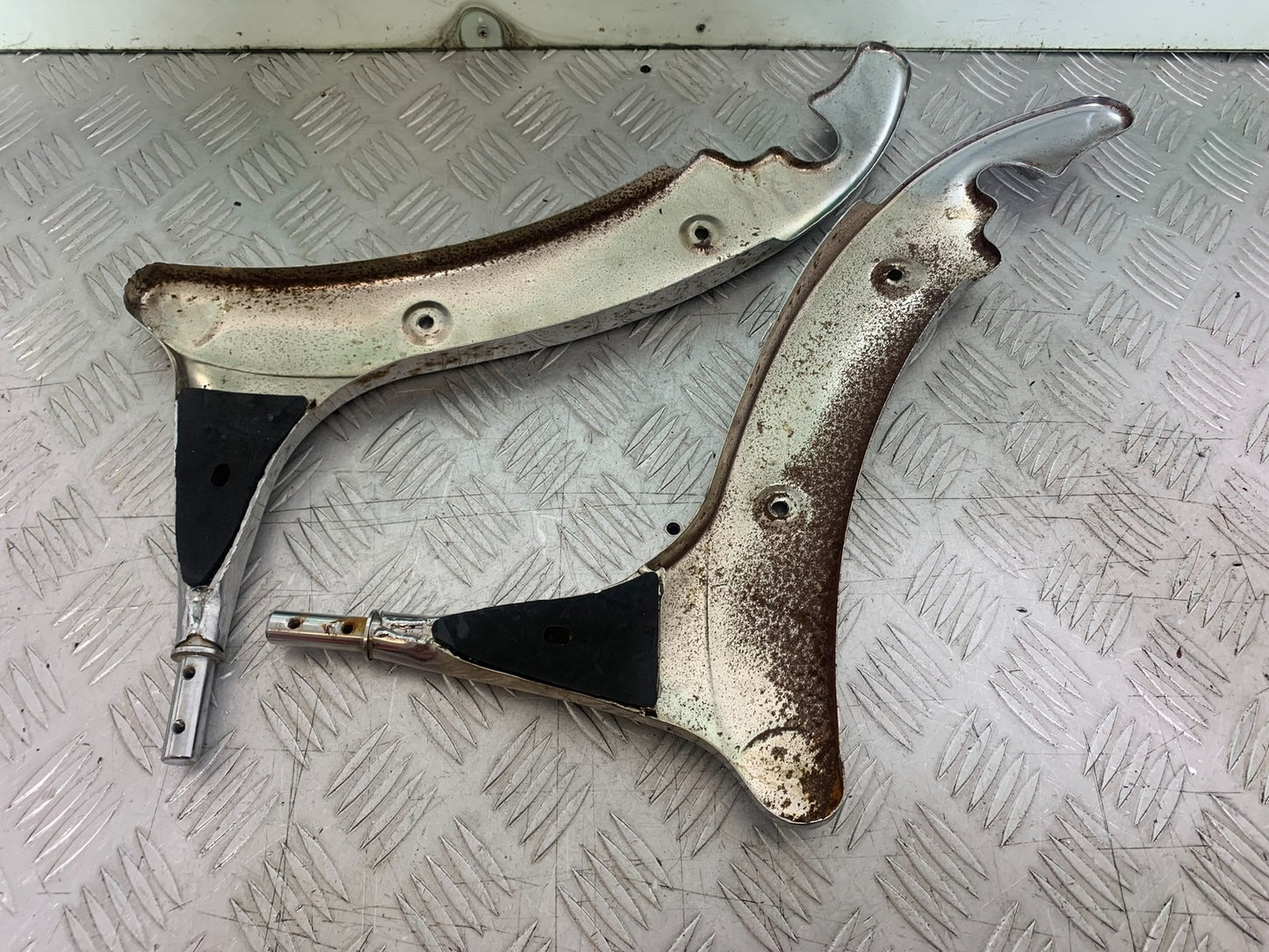 PIONEER NEVADA XF125 CHROME FRAME COVERS YEAR 2009 (CMB1214)