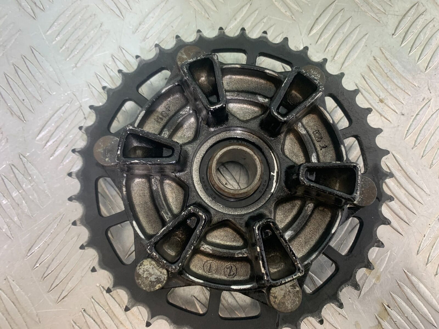 HONDA CBR600 CBR 600 RR SPROCKET CARRIER YEAR 2003-2004 CMB1086)