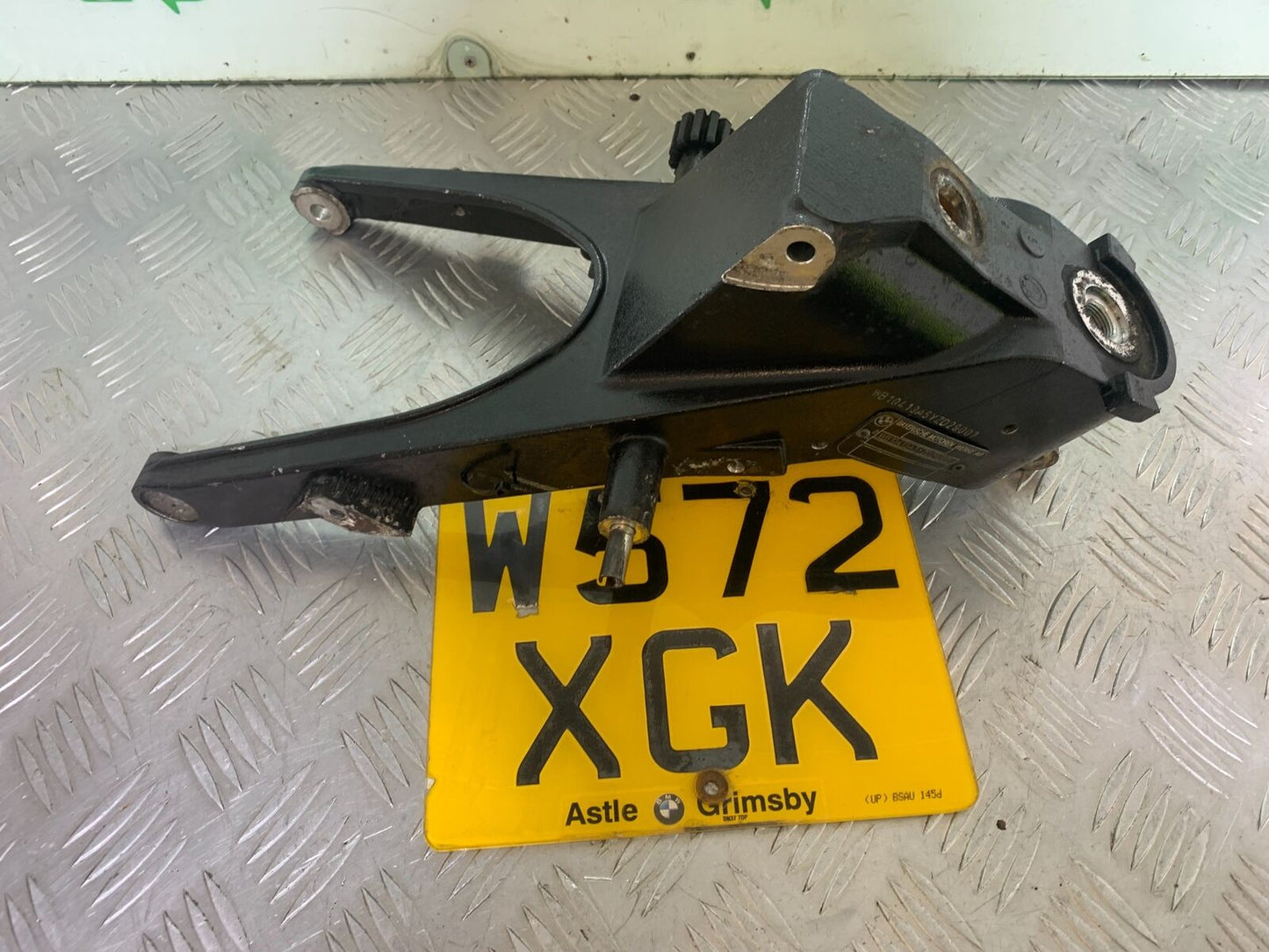 BMW R1100 RT R 1100 RT FRAME REG LOG BOOK YEAR 1996-2001 (CMB1095)
