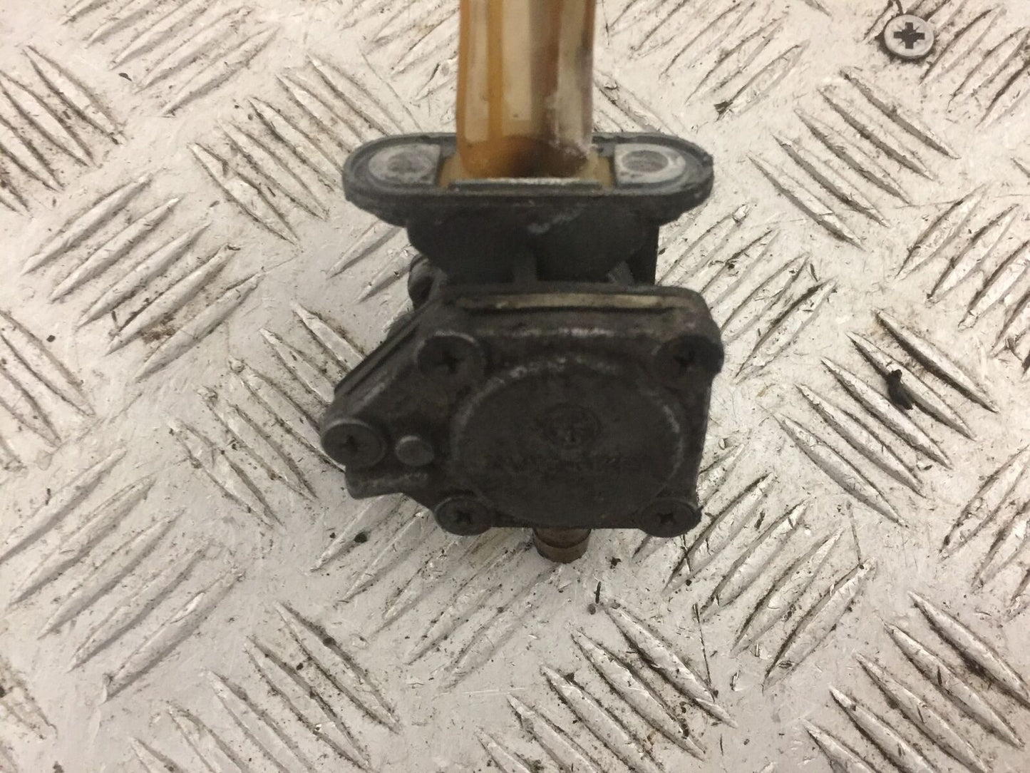 KAWASAKI ZRX1100 ZRX 1100 PETROL TAP YEAR 1997-2001 (STOCK 808)