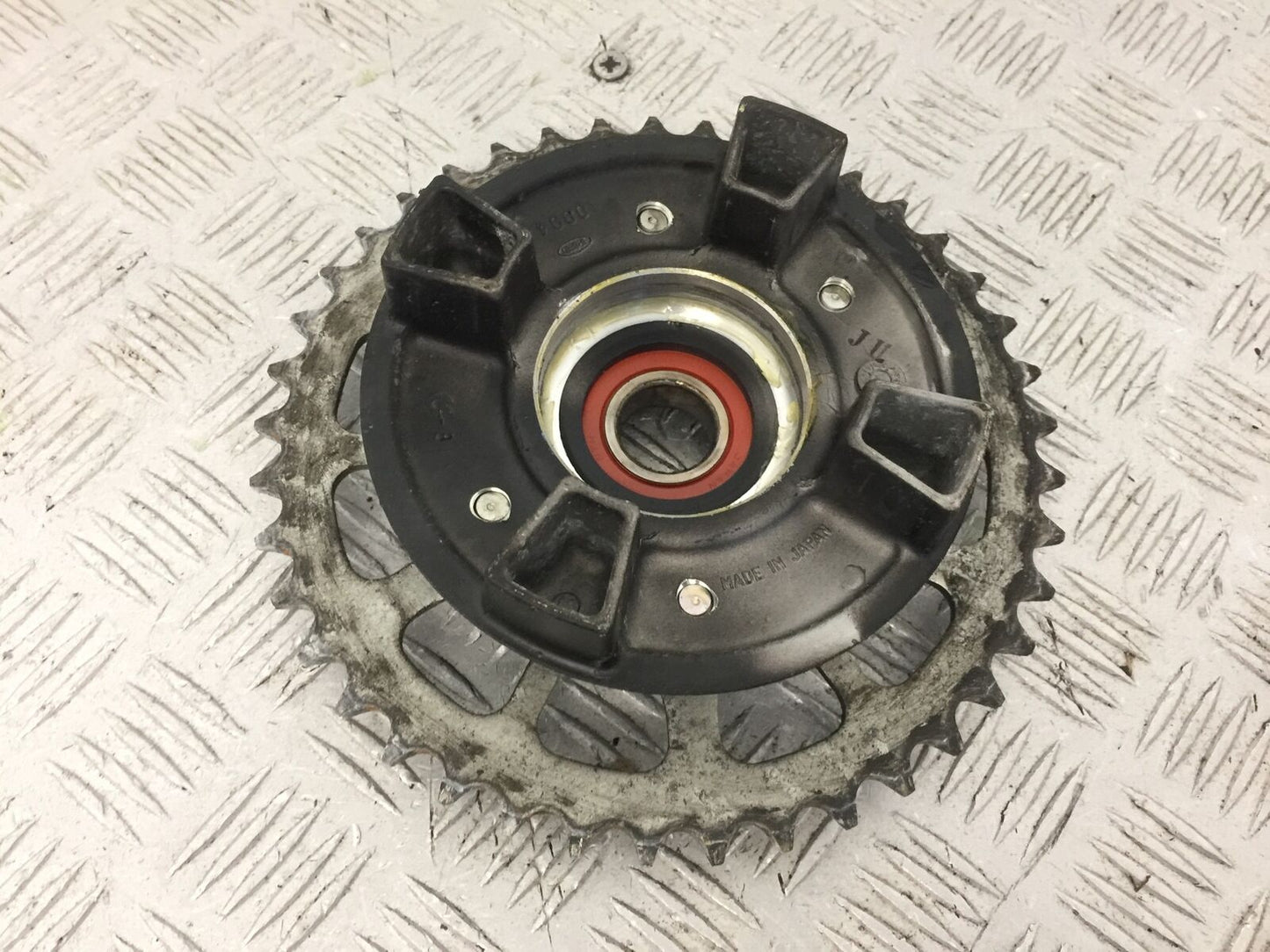 KAWASAKI NINJA 1000 SX Z1000SX REAR SPROCKET CARRIER YEAR 2019 (STOCK 830)