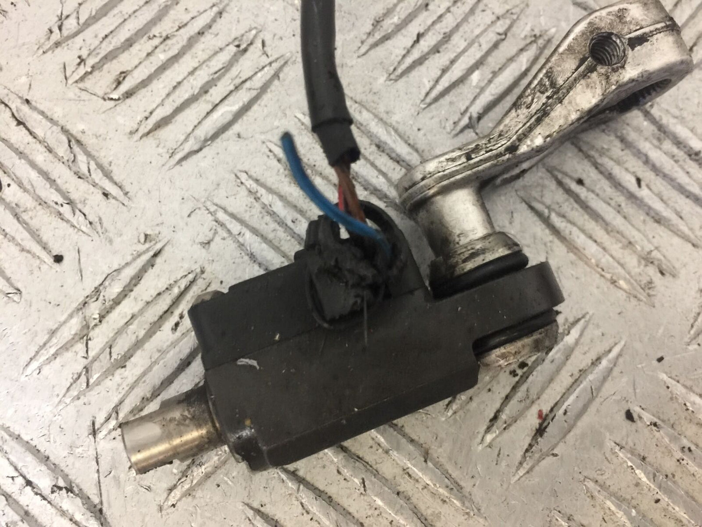 APRILIA TUONO 1000 V4R QUICK SHIFTER 2011-13 (STOCK 746)