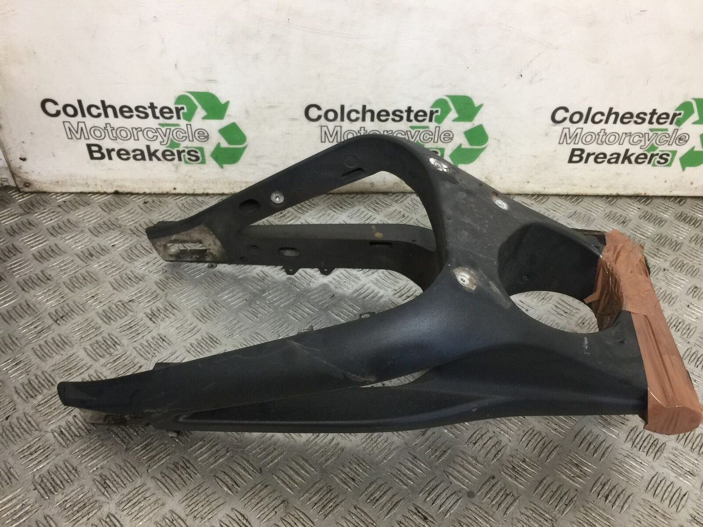 TRIUMPH 675 DAYTONA SWINGARM YEAR 2006-2008 (STOCK 905)