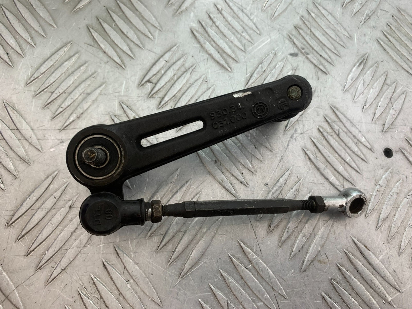 KTM DUKE 390 GEAR LEVER YEAR 2017- 2023 (CMB1314)