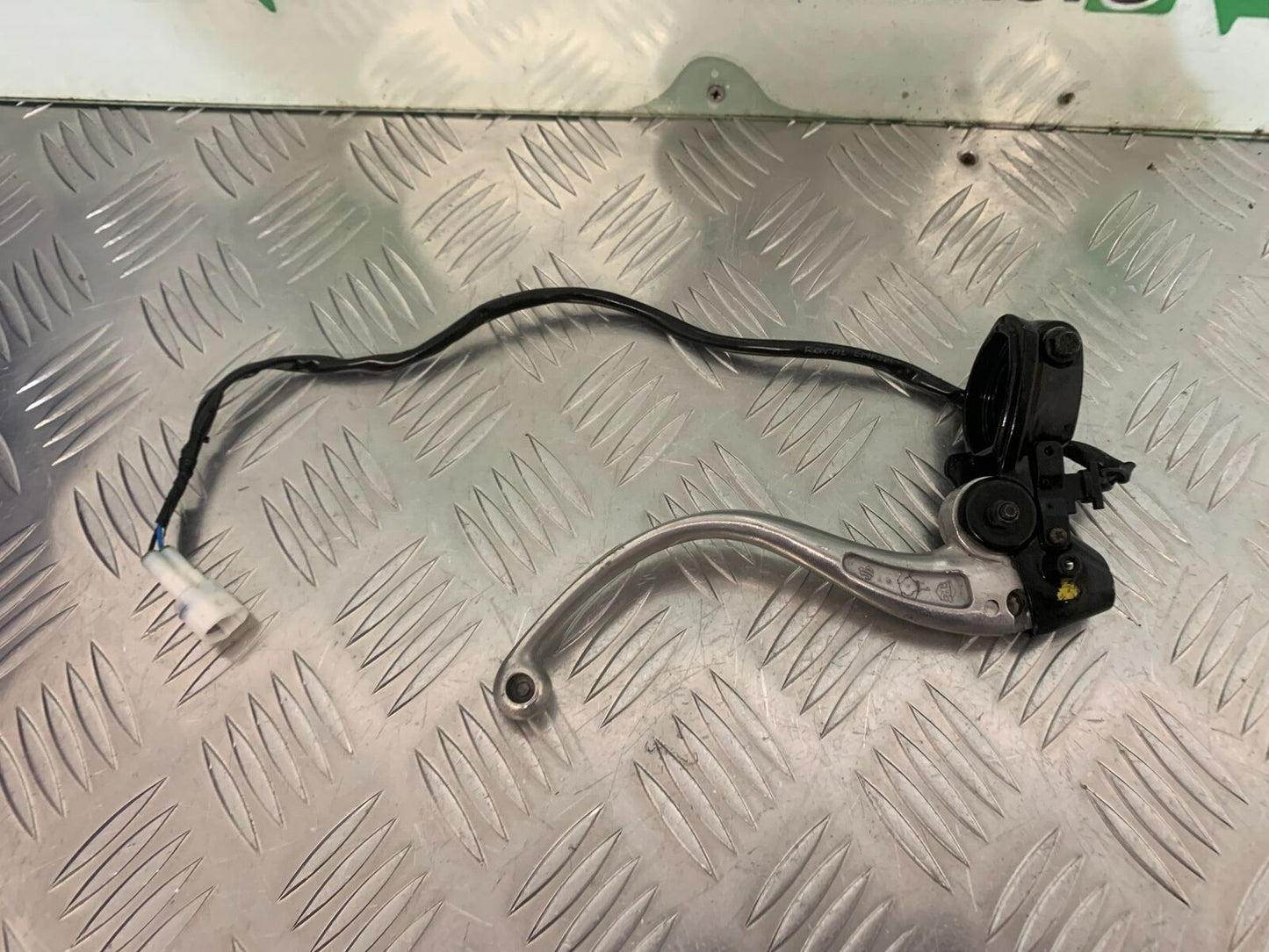 ROYAL ENFIELD 350 CLASSIC CLUTCH LEVER AND BRACKET YEAR 2022 (STOCK 967)