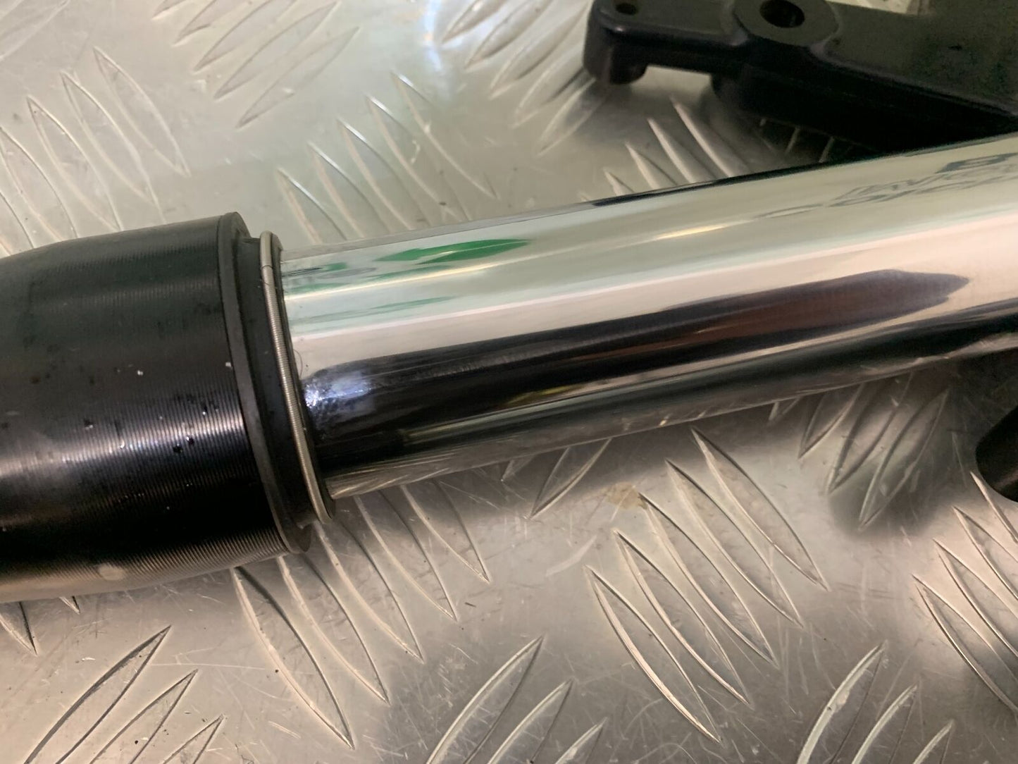 KTM 640 DUKE 2 FORKS YEAR 2000-2006 (STOCK 988)