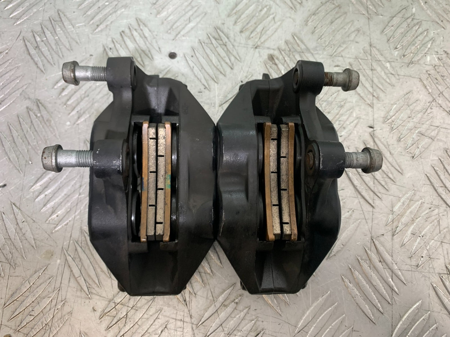 BMW F800 GT FRONT BRAKE CALIPERS YEAR 2013-2017 (CMB1248)