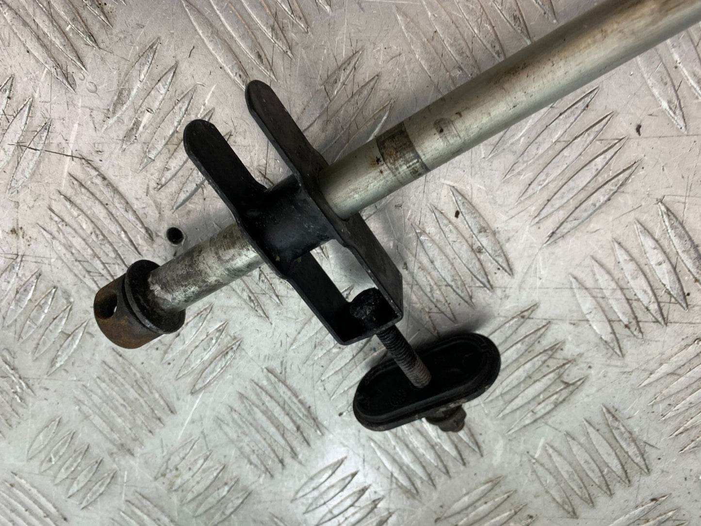 ROYAL ENFIELD HIMALAYAN 411 REAR WHEEL SPINDLE YEAR 2018-2023 (CMB1279)