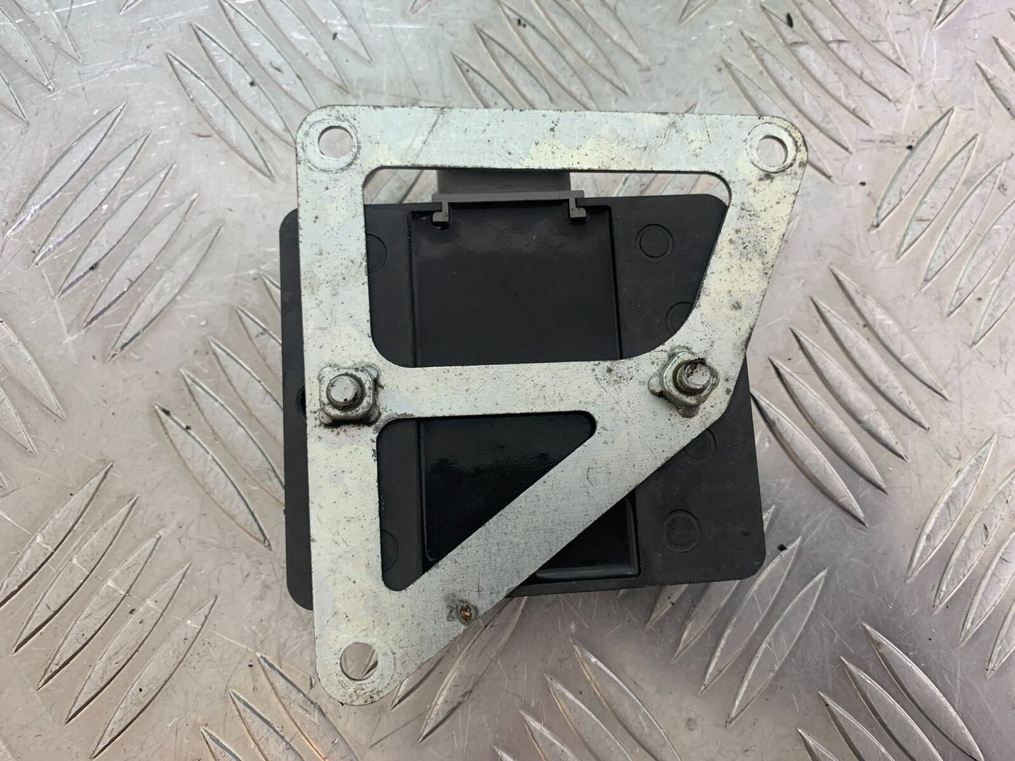 KAWASAKI Z300 ER300 REGULATOR YEAR 2016-2018 (CMB1056)