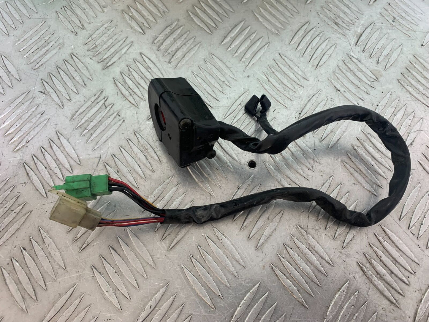 KAWASAKI ZX6R ZX636 RIGHT SWITCH GEAR YEAR 2002 (CMB1100)
