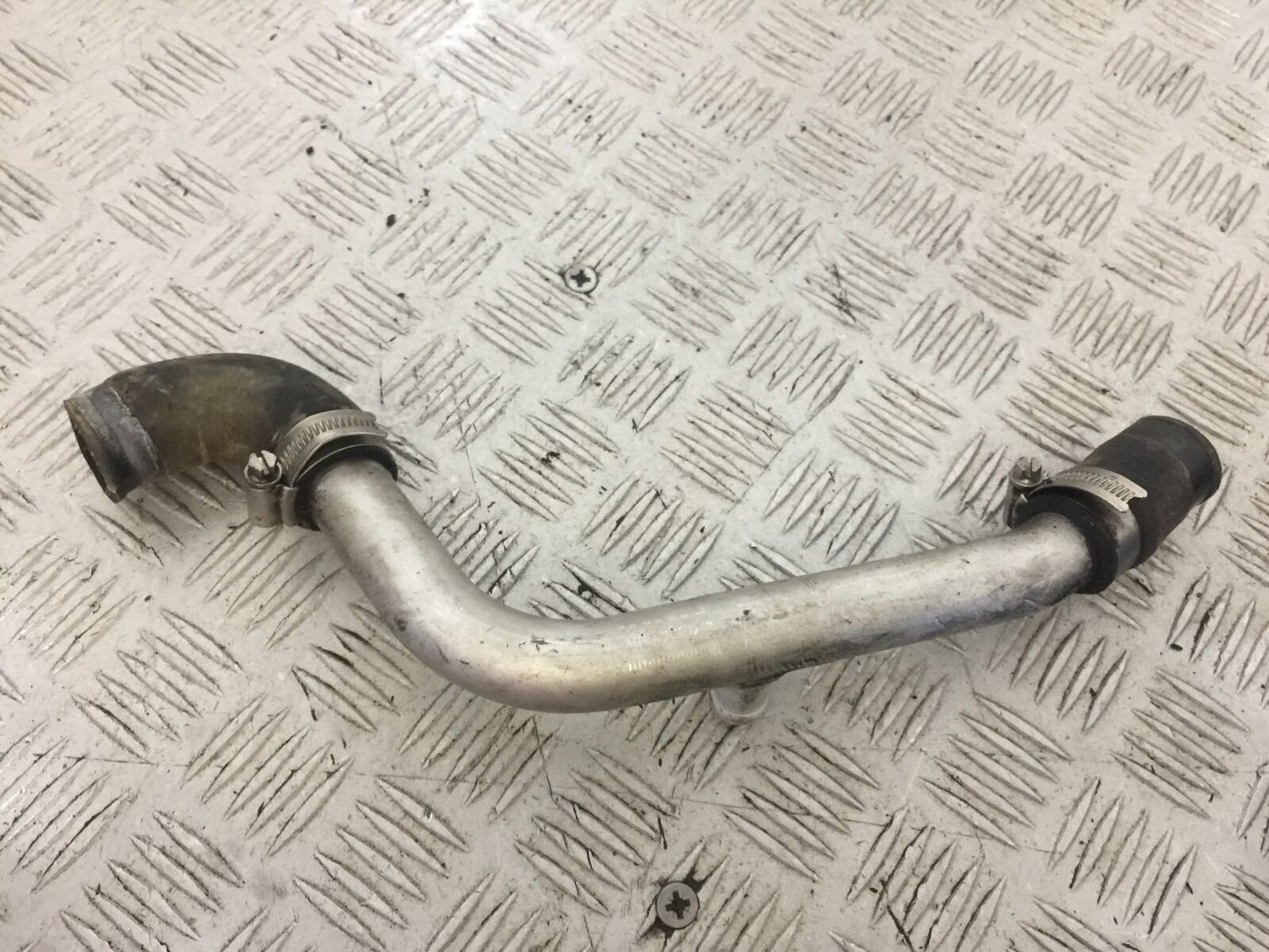 APRILIA TUONO 1000 V4R WATER HOSE 2011-13 (STOCK 746)