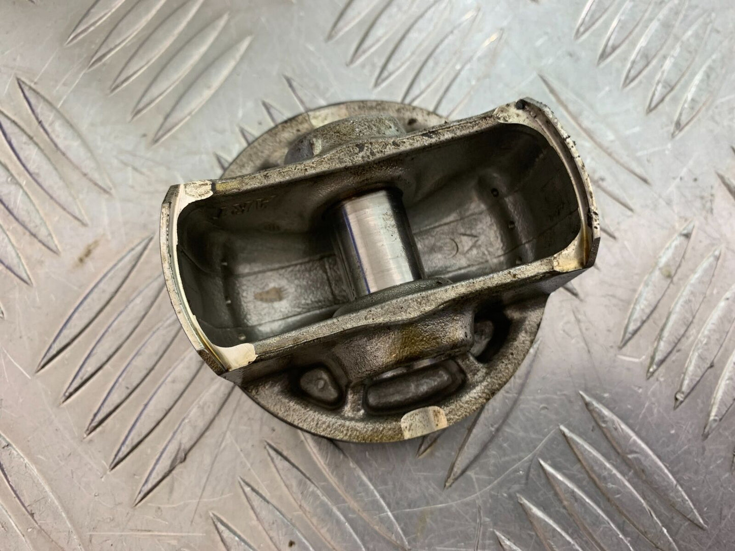 TRIUMPH 765 STREET TRIPLE RS 1 X PISTON YEAR 2018-2021 (STOCK 968)