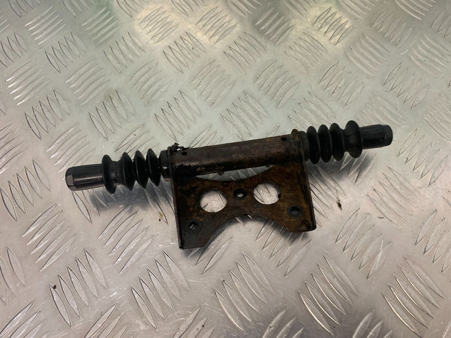 TRIUMPH 1050 SPRINT GT BRACKET YEAR 2010-2014 (STOCK 979)