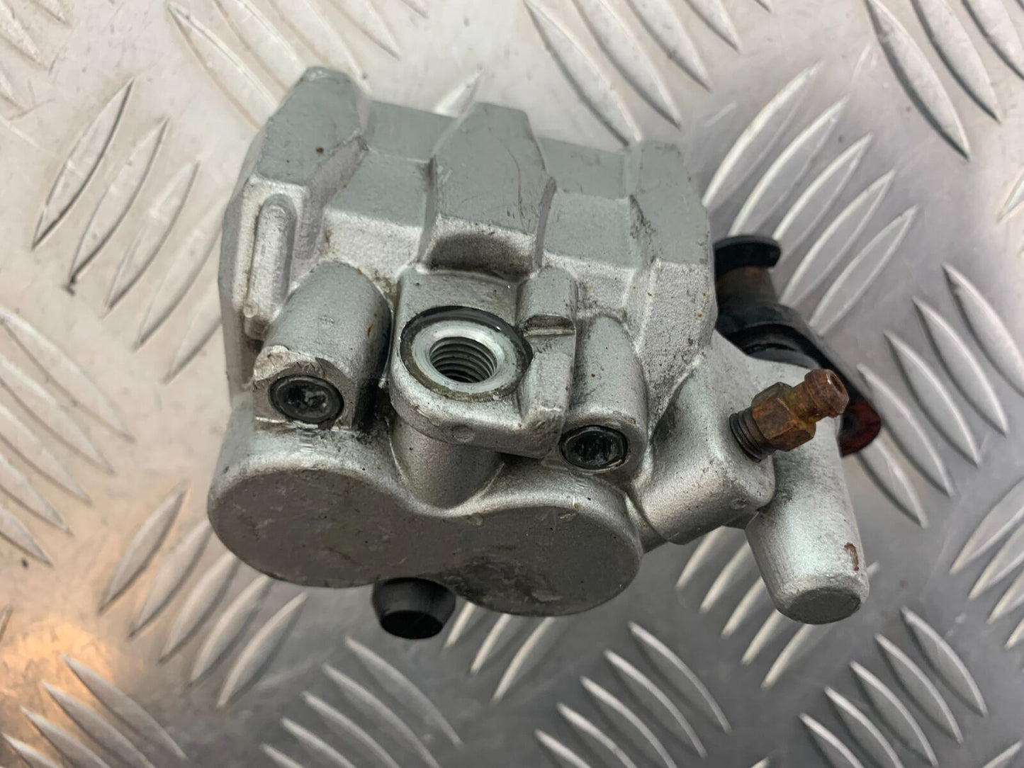 AJS DD125 REGAL RAPTOR FRONT BRAKE CALIPER YEAR 2007 (CMB1061)