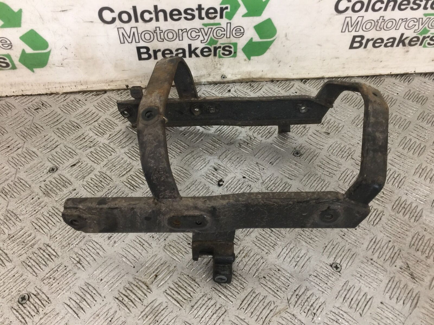 HONDA VTX1300 S REAR MUDGUARD BRACKET YEAR 2004-09 (STOCK 749)