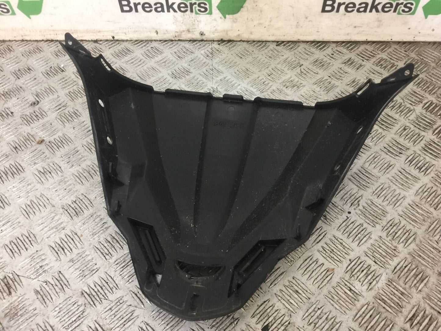 KAWASAKI J300 J 300 FRONT INFILL PANEL YEAR 2015 (STOCK 711)